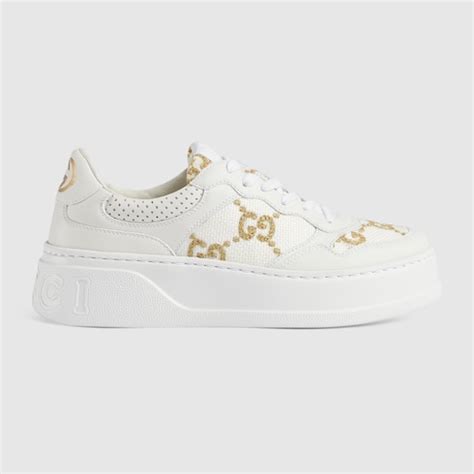 sneakers basse bianche gucci|Sneaker donna GG in pelle bianca .